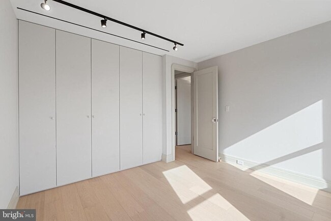 Building Photo - 501 Haddonfield-Berlin Rd