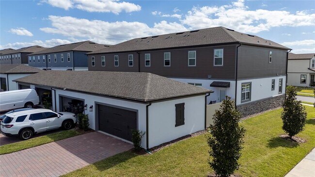 Building Photo - 16001 Grafton Wy