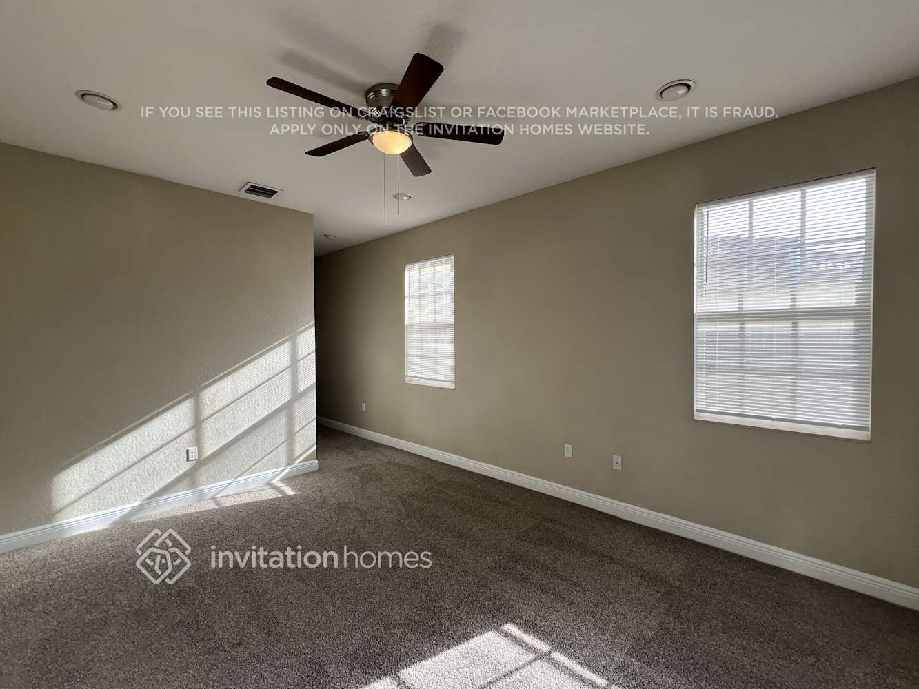 Building Photo - 6889 Julia Gardens Dr
