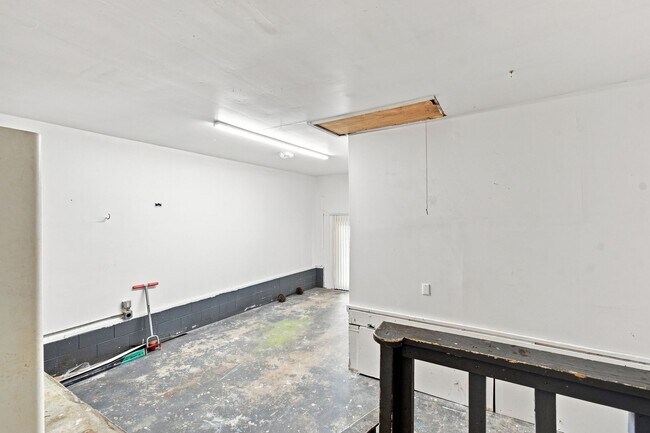 Building Photo - 8899 East 171st St S