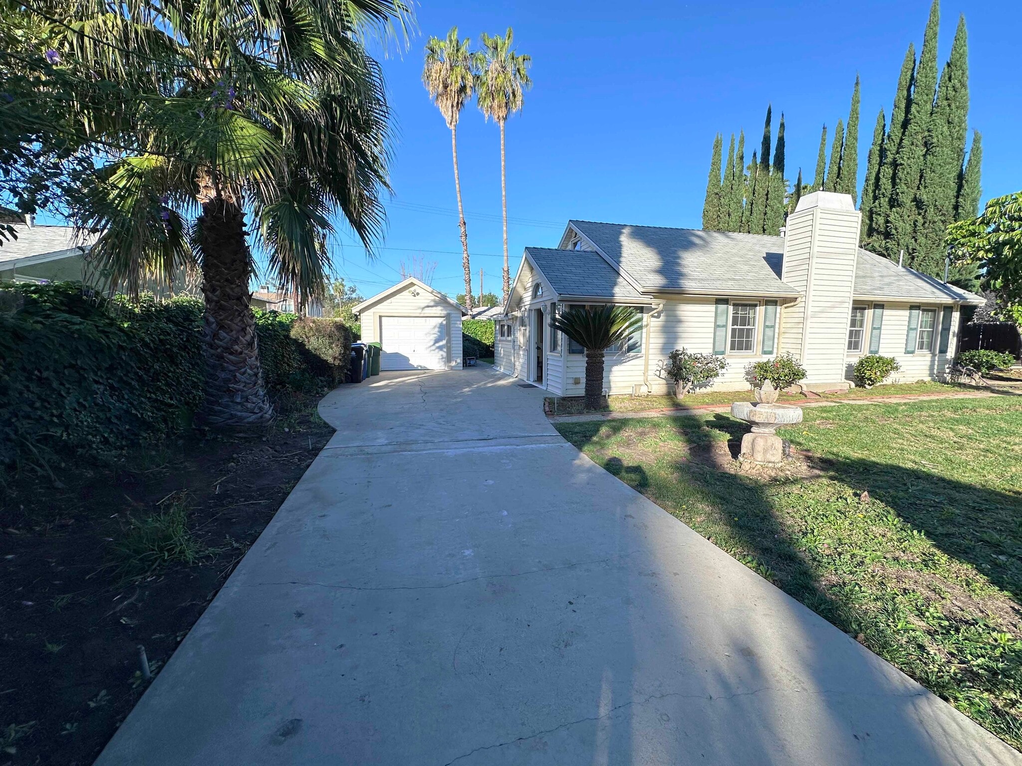 Building Photo - 7445 Orion Ave