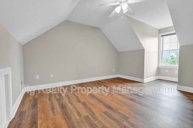 Building Photo - 364 Prospect Ave
