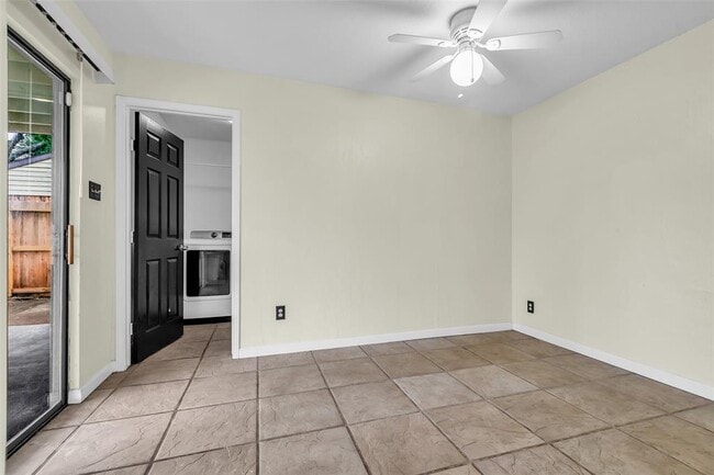 Building Photo - 15830 Pipers View Dr