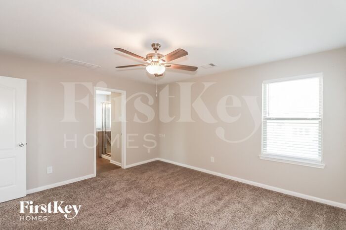 Building Photo - 5214 Pine Forest Ridge St