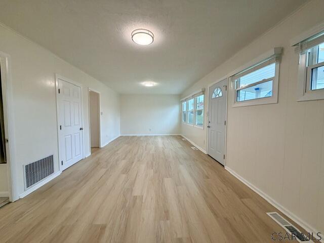 Building Photo - 102 Elsie Dr