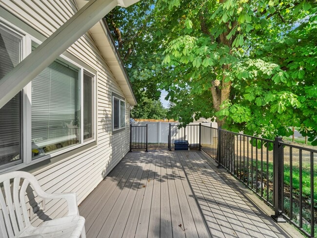Building Photo - Cozy 1-Bedroom Rental – All Utilities Incl...