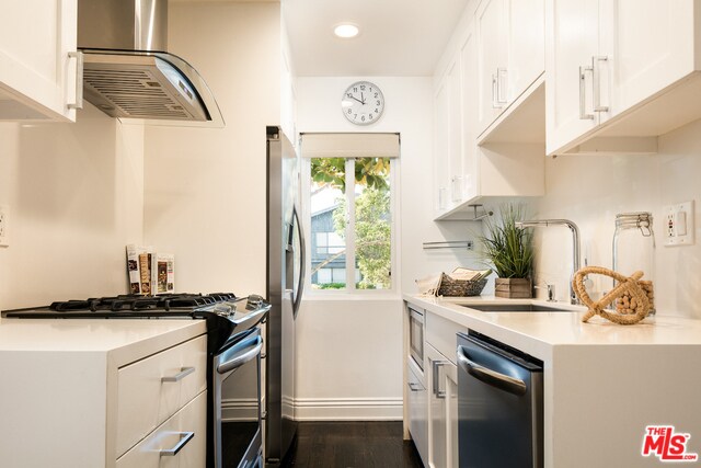 Kitchen (furnishing not included) - 837 11th St