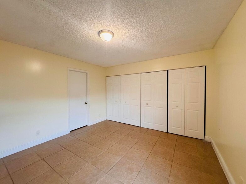 Building Photo - 7 Crossings Cir