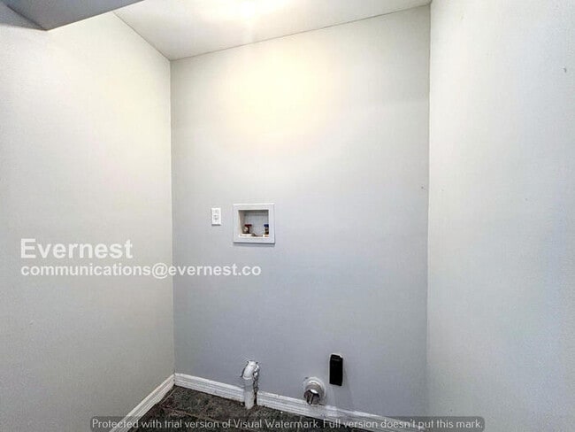 Building Photo - 2005 Adams Ave