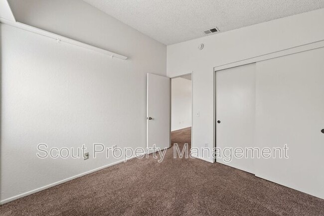 Building Photo - 27099 Rainbow Creek Dr