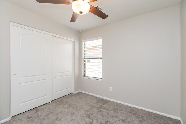 Building Photo - 4127 E Mica Rd