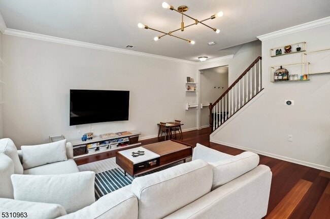 Building Photo - 503 Waterview Ct