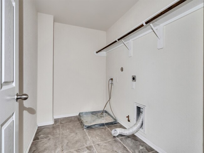 Building Photo - 12215 Zenith Ridge Way