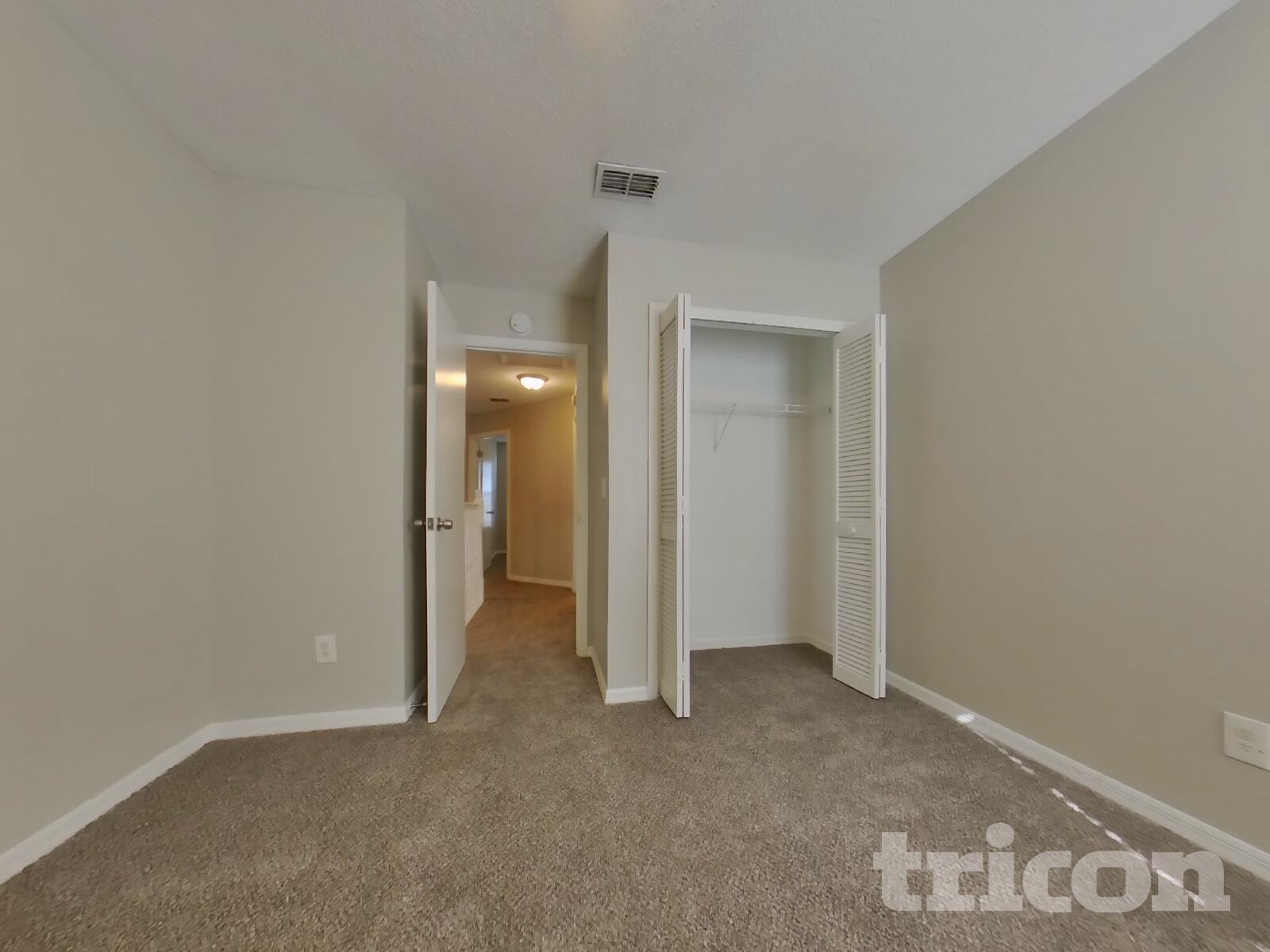 Building Photo - 1627 Chatham Cir