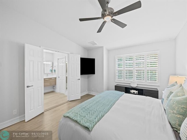 Building Photo - 1705 E Las Olas Blvd
