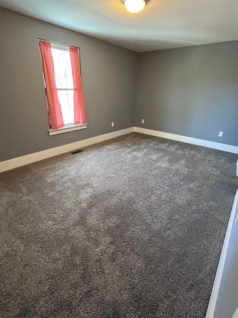 Building Photo - 509 Hickory Cir