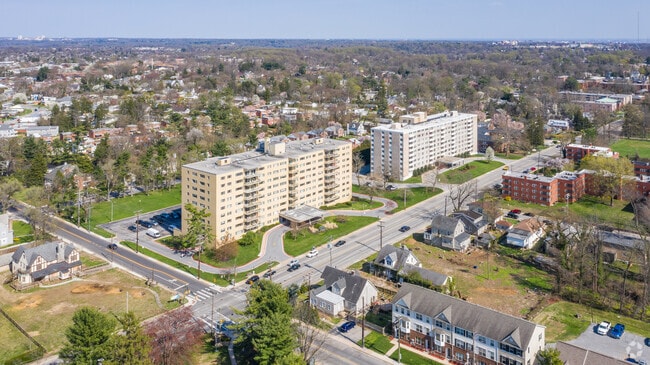Aerial Photo - Park Towers East