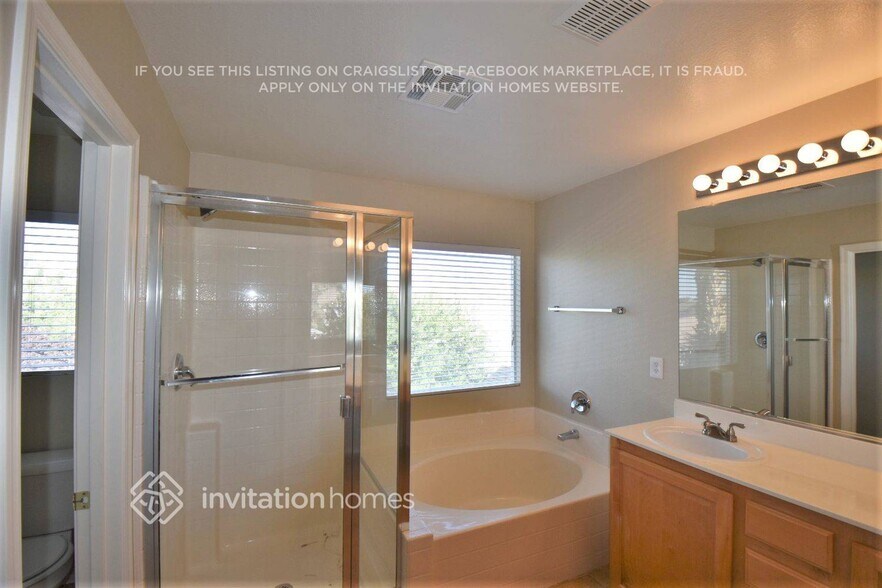 Building Photo - 6108 Golden Harmony St