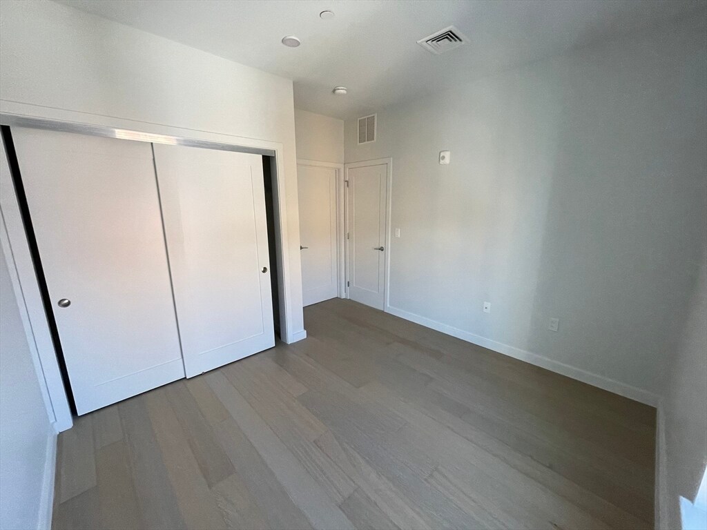 Building Photo - 1 Lisbon St