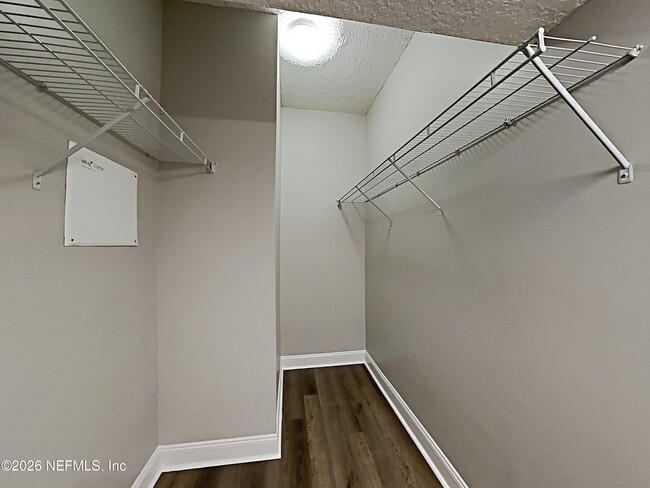 Building Photo - 3676 Blue Wing Ct