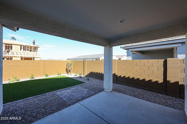 Building Photo - 8730 W Pasadena Ave