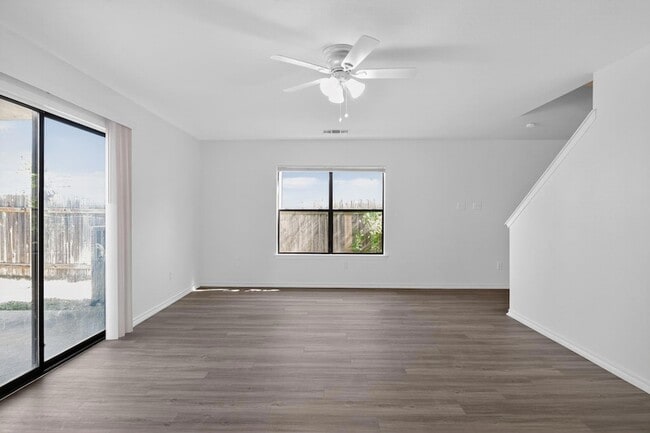 Building Photo - 1200 Keeshond Pl