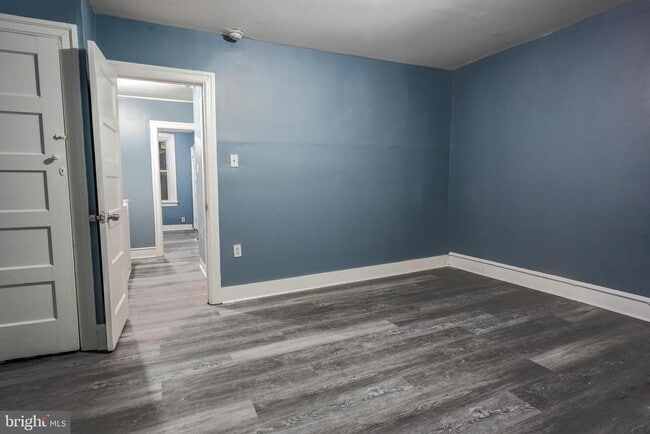 Building Photo - 6746 Linmore Ave