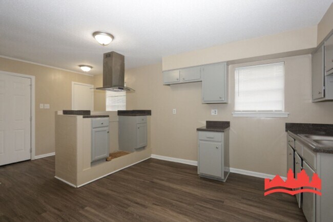Building Photo - 858 Brandywine Blvd