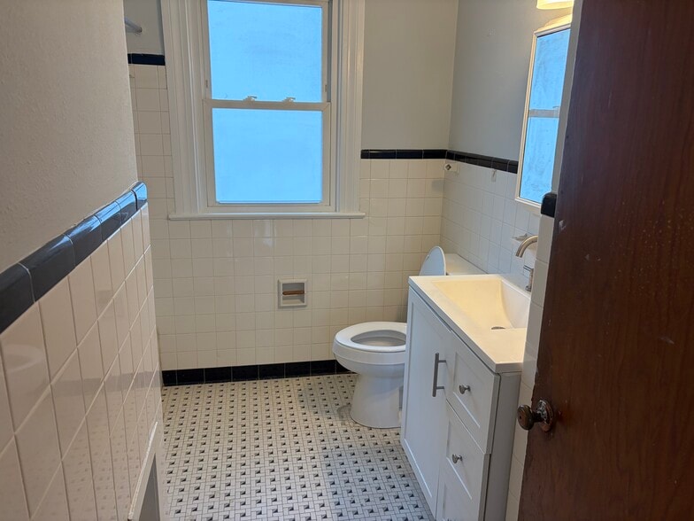 Hall Bath - 6818 Canal Blvd
