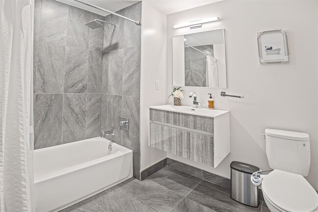 Building Photo - 6401 Park Ave