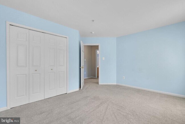 Building Photo - 6381 Stockbridge Overlook Ct