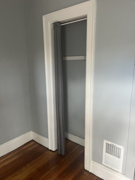 Building Photo - 79 Florida St