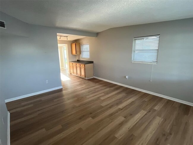 Building Photo - 9596 Groveland St