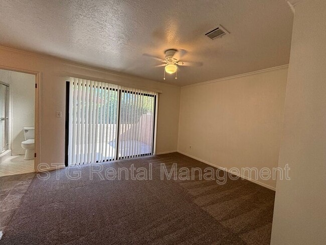 Building Photo - 777 S 400 E