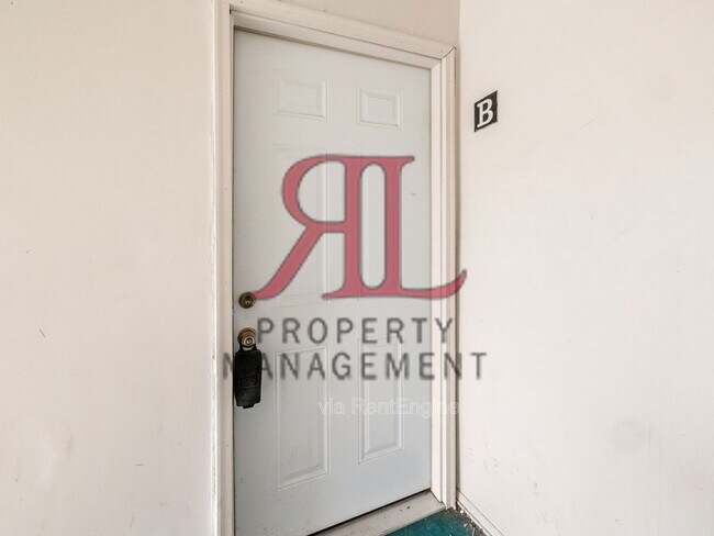 Building Photo - 155 N 17th St