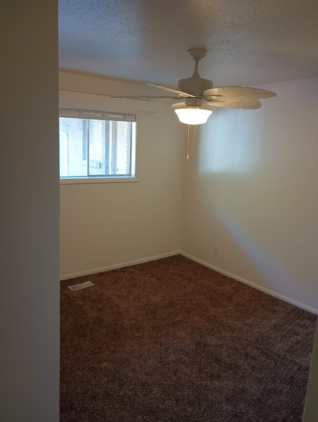 Building Photo - 2026 N 1200 E