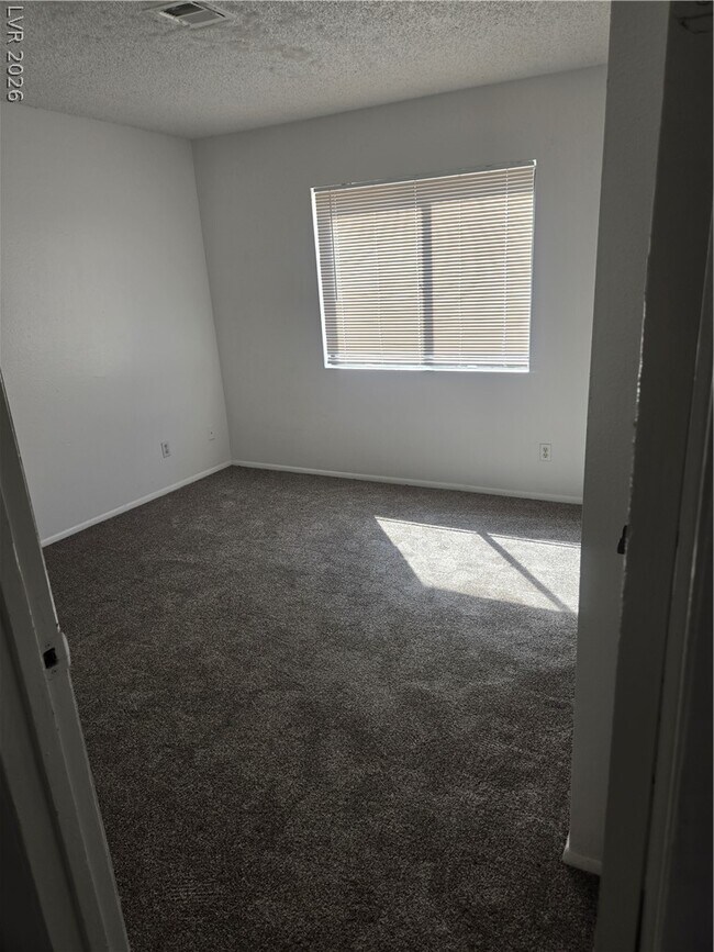 Building Photo - 2841 Wheelwright Dr