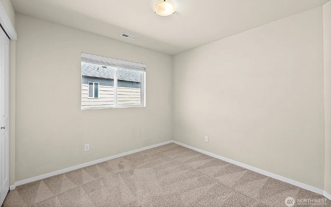 Building Photo - For rent