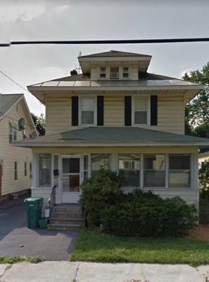 Primary Photo - 1057 Palmer Ave