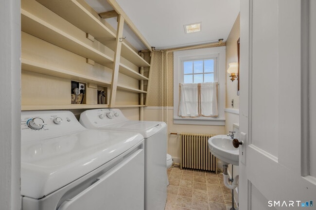 Building Photo - 260 Hamburg Rd