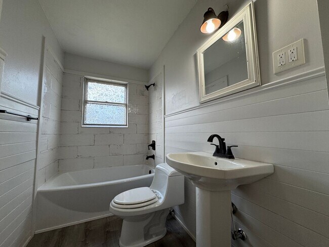 Building Photo - 4-Bedroom Home for Rent in Copperas Cove, TX