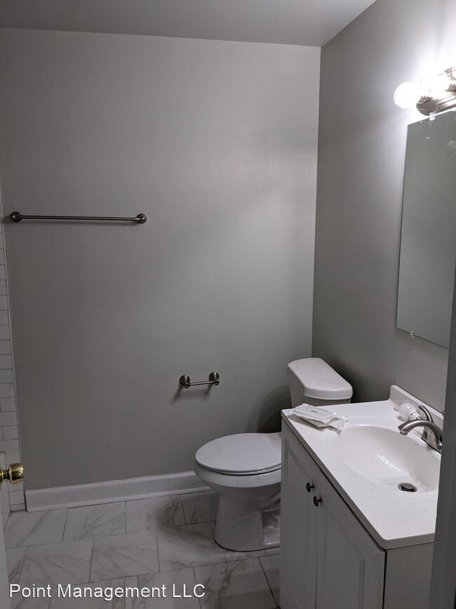 Building Photo - 3 br, 1 bath House - 4329 Moomaw Ave NW