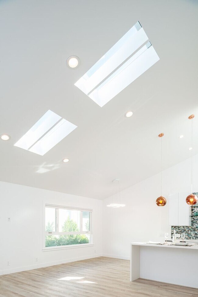 Building Photo - The WEHO Orlando