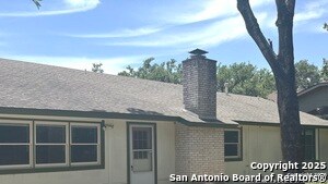 Building Photo - 2807 Bee Cave St