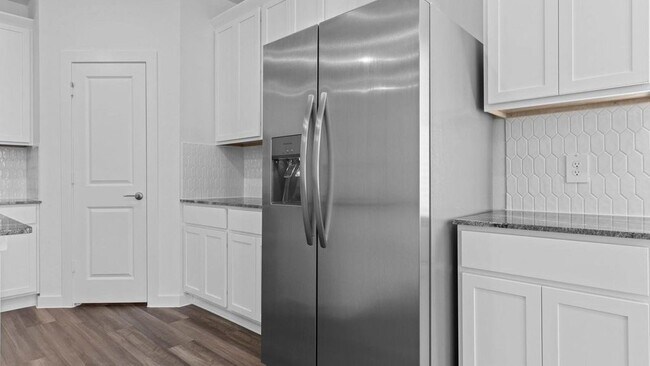 Building Photo - 3735 Langridge Dr