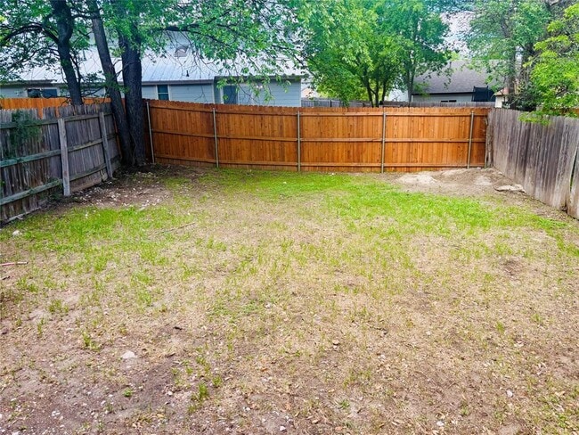 Building Photo - 1206 Tartan Ln