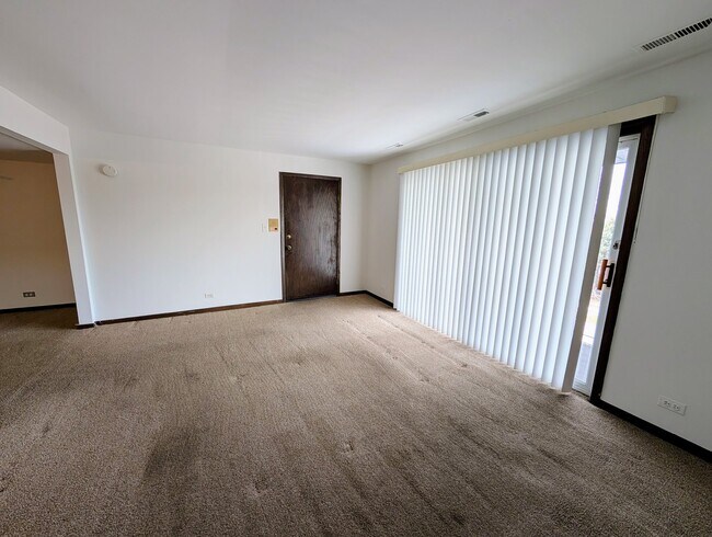 Building Photo - 8143 Marion Dr