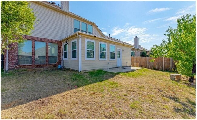 Building Photo - 1619 Brighton Downs