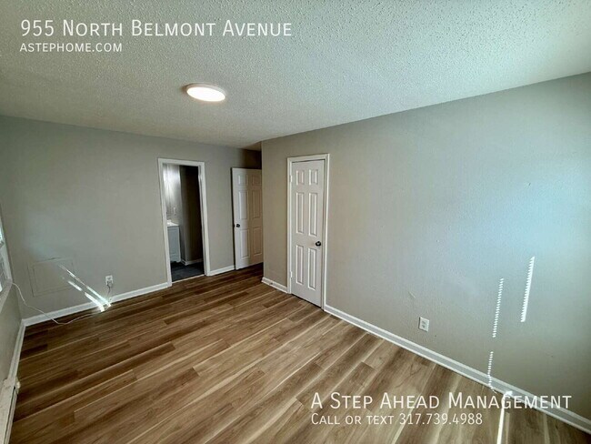 Building Photo - 955 N Belmont Ave