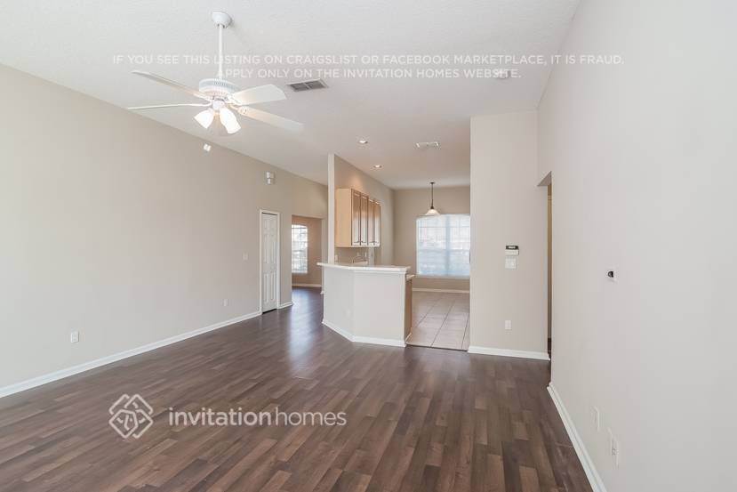 Building Photo - 1565 W Windy Willow Dr